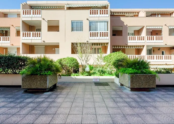 Regina-2 By Interhome Apartmán Sainte-Maxime